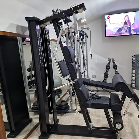 Ferienhaus Capri Kronos Design - 2 King Beds, With Gym, & Jacuzzi *