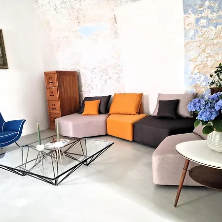 Ferienhaus Capri Kronos Design - 2 King Beds, With Gym, & Jacuzzi