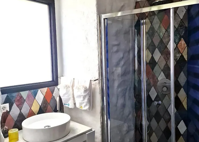 بيت للعطل Capri Kronos Design - 2 King Beds, With Gym, & Jacuzzi أناكابْري