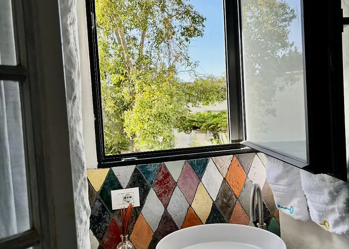 Ferienhaus Capri Kronos Design - 2 King Beds, With Gym, & Jacuzzi *