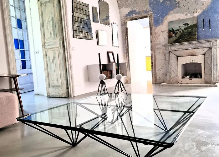 Ferienhaus Capri Kronos Design - 2 King Beds, With Gym, & Jacuzzi