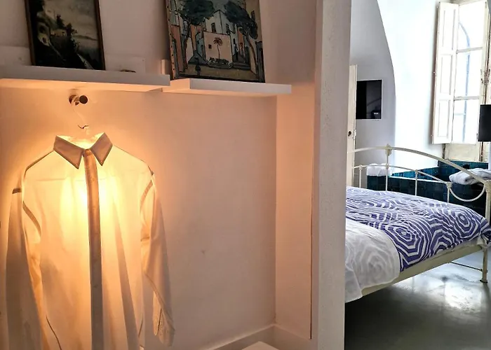 Semesterbostad Capri Kronos Design - 2 King Beds, With Gym, & Jacuzzi *