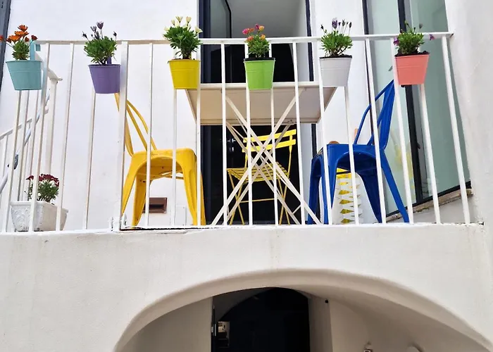 Semesterbostad Capri Kronos Design - 2 King Beds, With Gym, & Jacuzzi