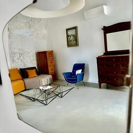 Casa de Férias Capri Kronos Design - 2 King Beds, With Gym, & Jacuzzi