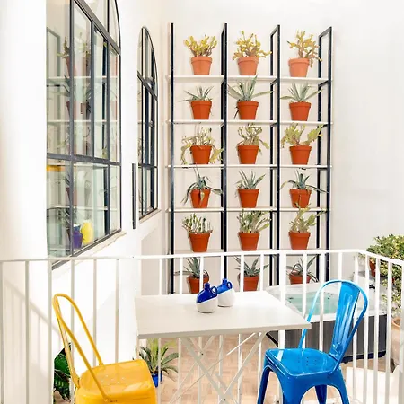 Casa de Férias Capri Kronos Design - 2 King Beds, With Gym, & Jacuzzi