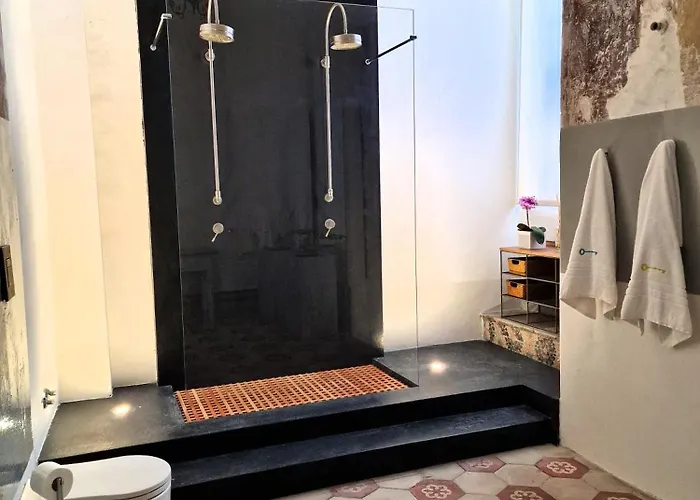 Casa vacanze Capri Kronos Design - 2 King Beds, With Gym, & Jacuzzi *